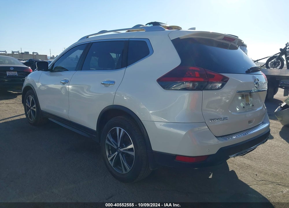 2019 NISSAN ROGUE SV VIN: JN8AT2MT8KW256659