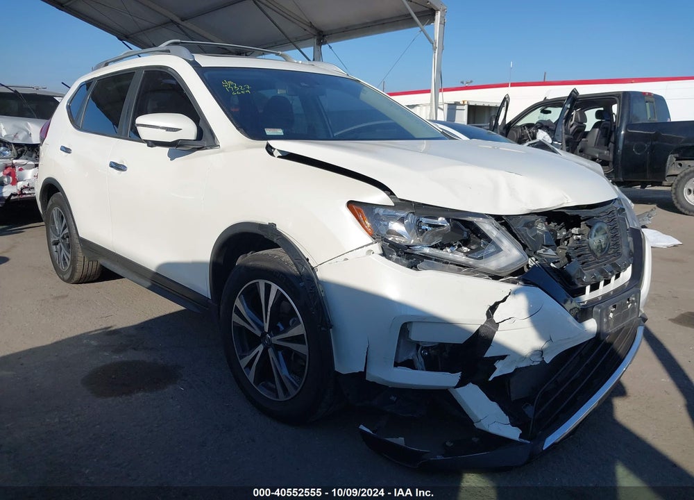 2019 NISSAN ROGUE SV VIN: JN8AT2MT8KW256659