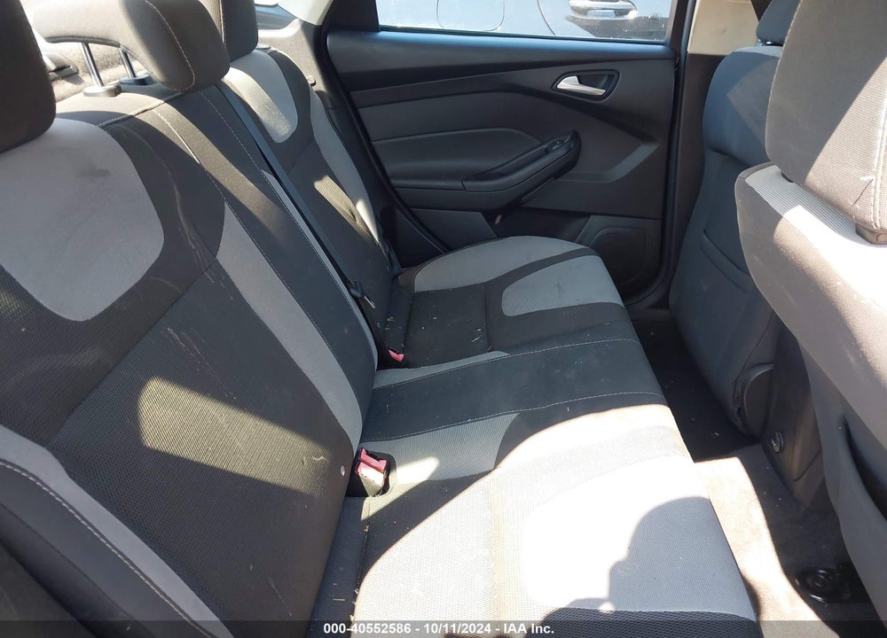 2014 FORD FOCUS SE VIN: 1FADP3F27EL130098