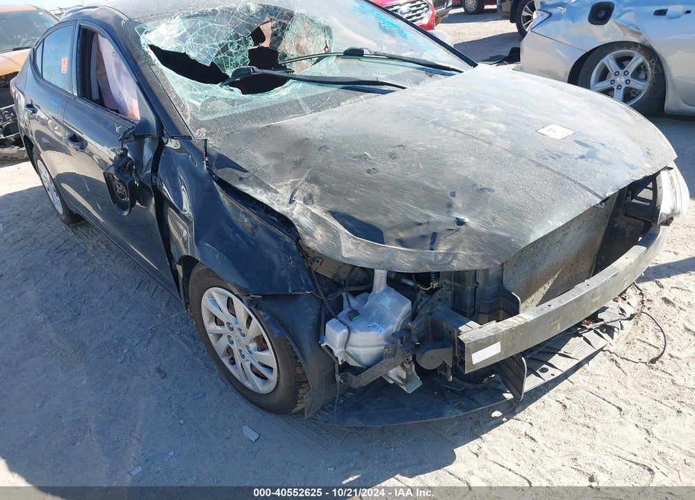 2019 HYUNDAI ELANTRA SE VIN: 5NPD74LF0KH484889