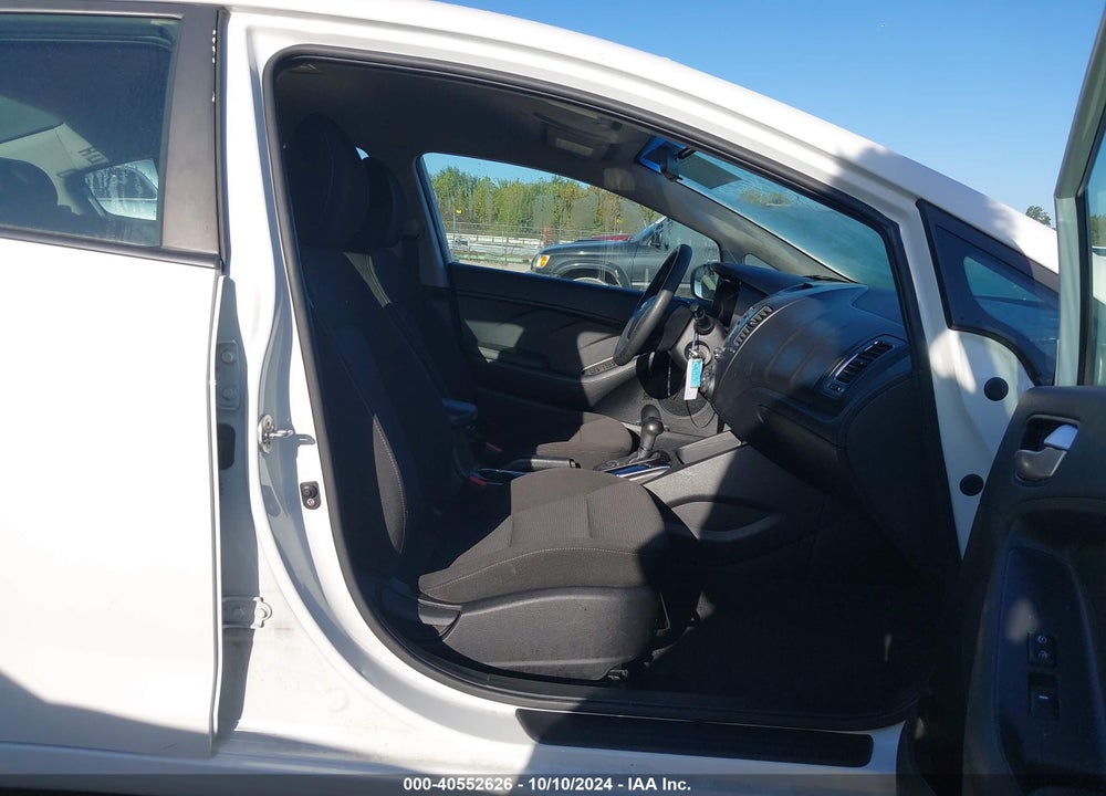 2017 KIA FORTE LX VIN: 3KPFK4A77HE093769