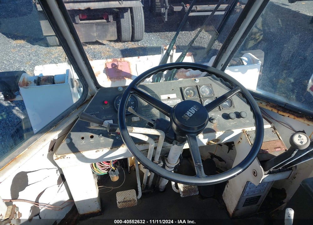 1980 EQUIPMENT GSE 35C VIN: 00000000000087580