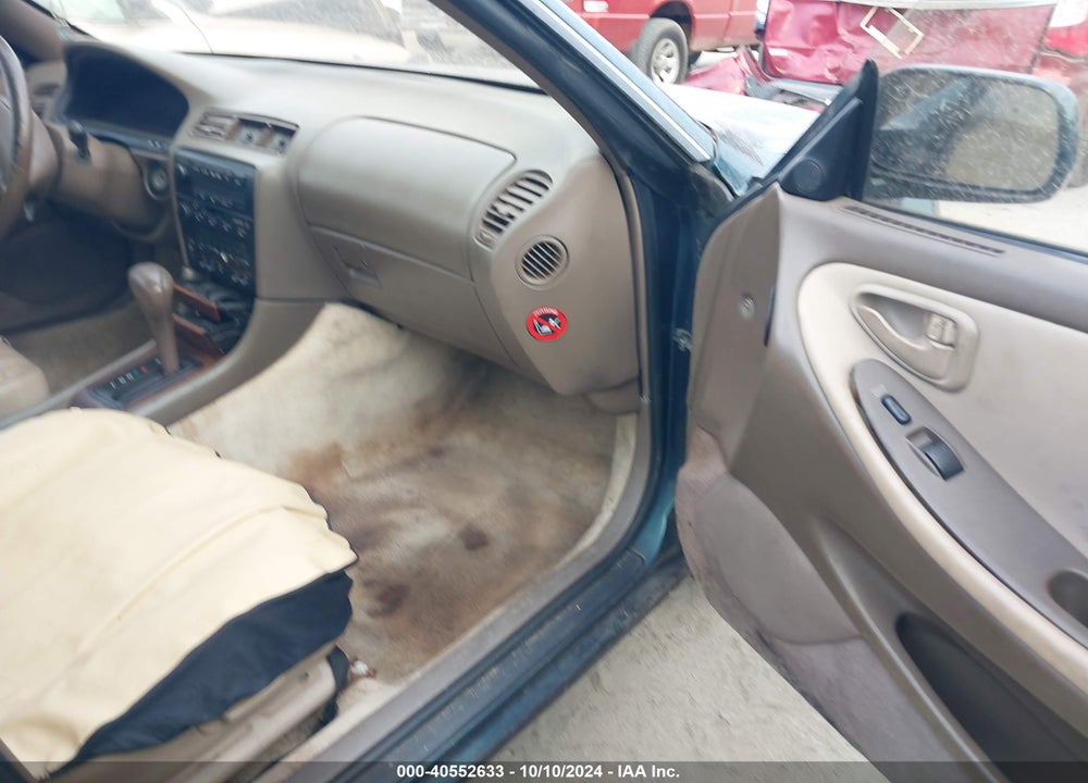 1996 LEXUS ES 300 VIN: JT8BF12G4T0184238