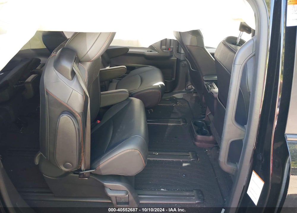 2022 TOYOTA SIENNA XSE VIN: 5TDXSKFC0NS071340