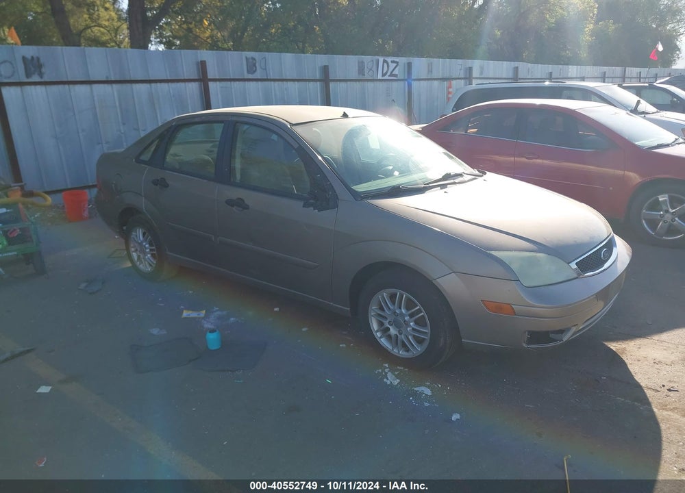 2005 FORD FOCUS ZX4 VIN: 1FAFP34N35W116834