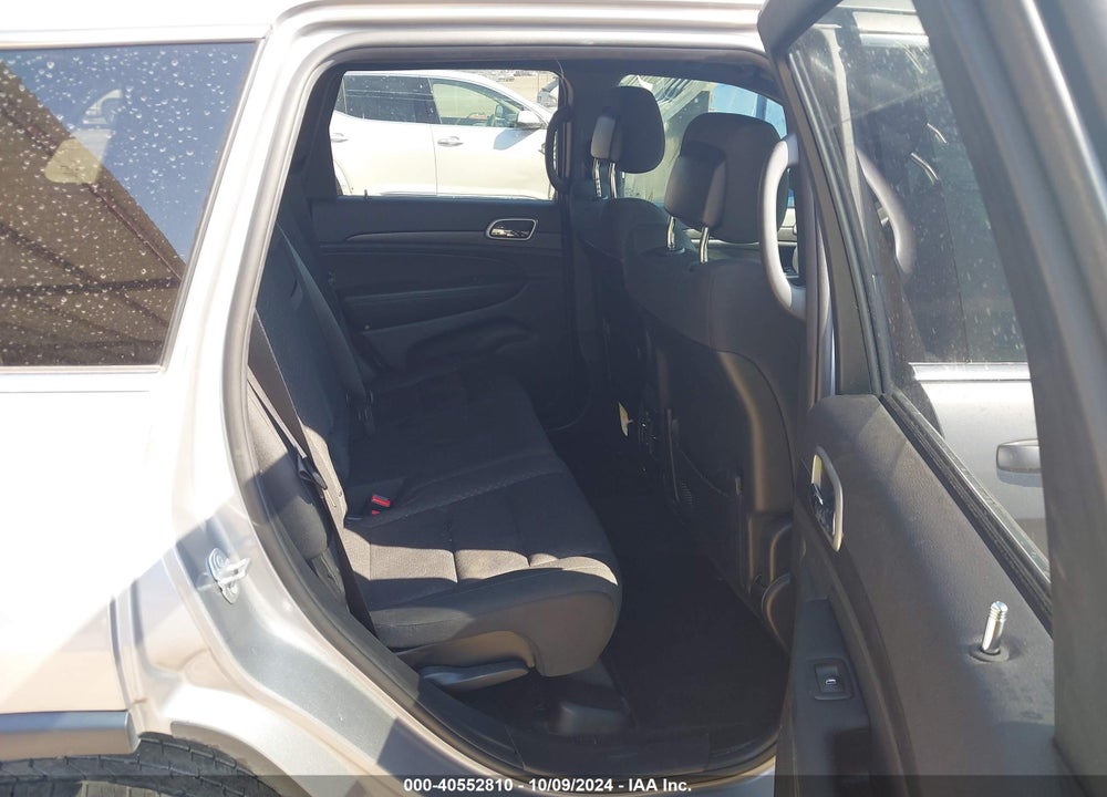2018 CHEROKEE JEEP GRAND  LAREDO E 4X2 VIN: 1C4RJEAG4JC322833