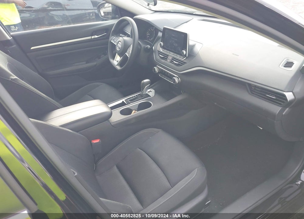 2022 NISSAN ALTIMA SV FWD VIN: 1N4BL4DV3NN325450