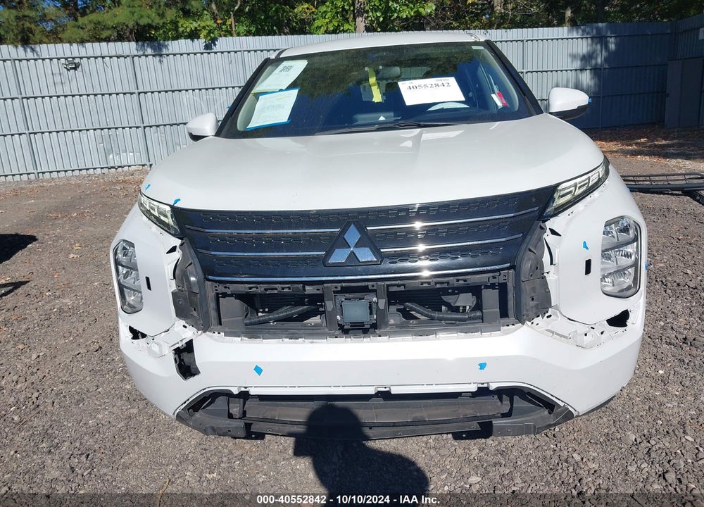 2022 MITSUBISHI OUTLANDER ES 2.5 VIN: JA4J4TA89NZ002292