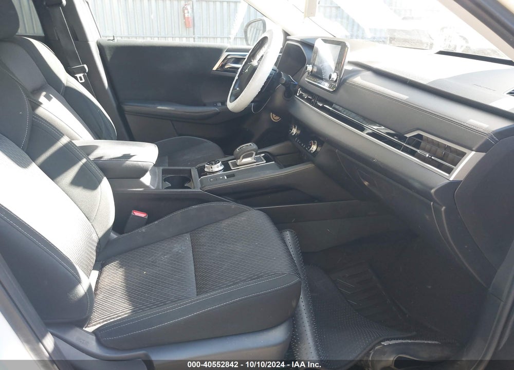 2022 MITSUBISHI OUTLANDER ES 2.5 VIN: JA4J4TA89NZ002292
