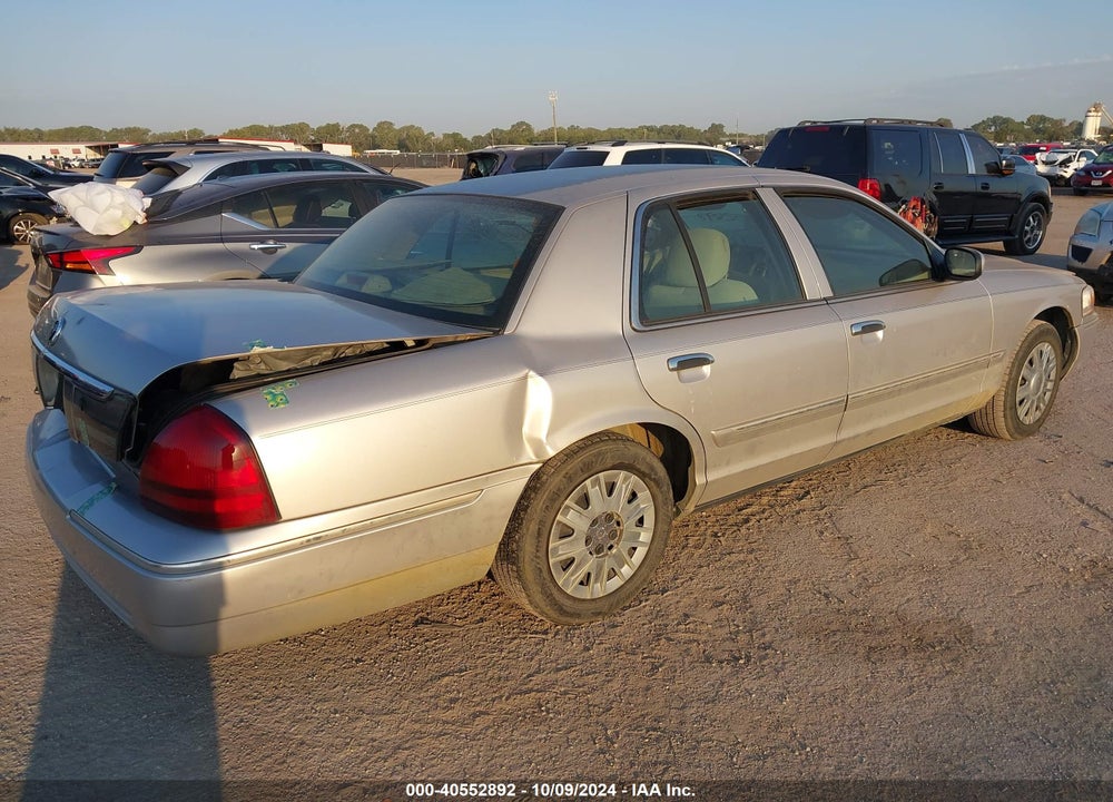 2008 MERCURY GRAND MARQUIS GS VIN: 2MEFM74V08X622171