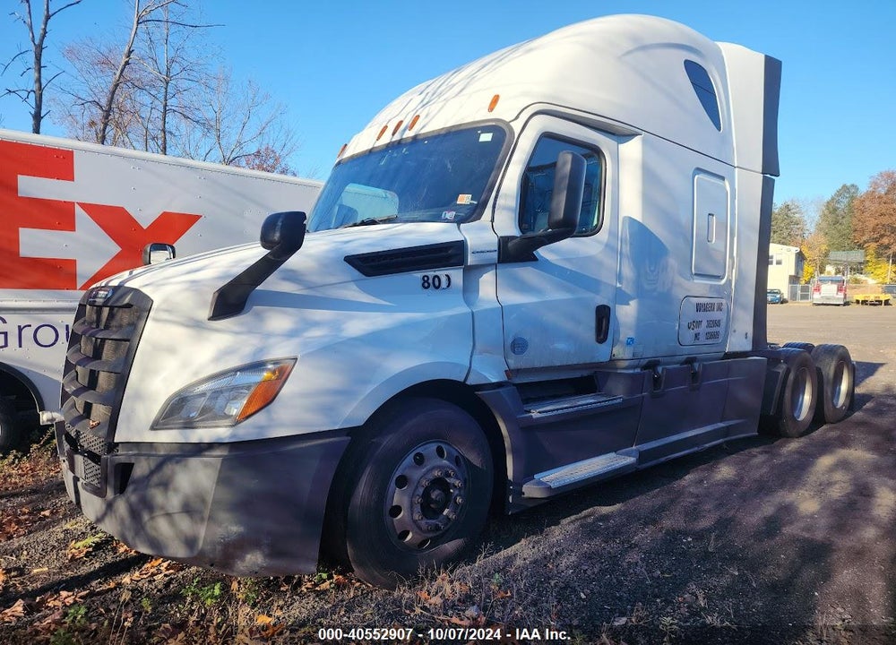 2018 FREIGHTLINER NEW CASCADIA 126 VIN: 3AKJHHDR8JSJN4943