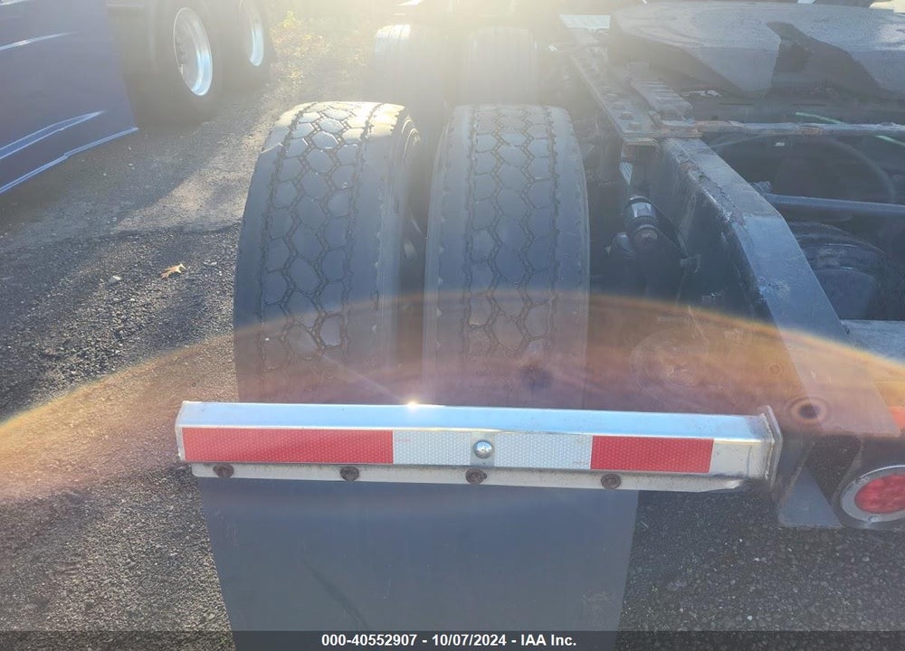 2018 FREIGHTLINER NEW CASCADIA 126 VIN: 3AKJHHDR8JSJN4943