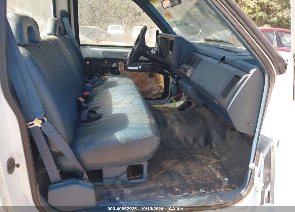 1993 CHEVROLET GMT-400 C1500 VIN: 1GCEC14K9PE212732