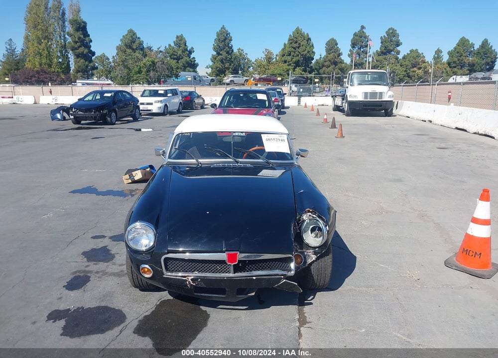 1977 MG B VIN: GHN5UH4112150