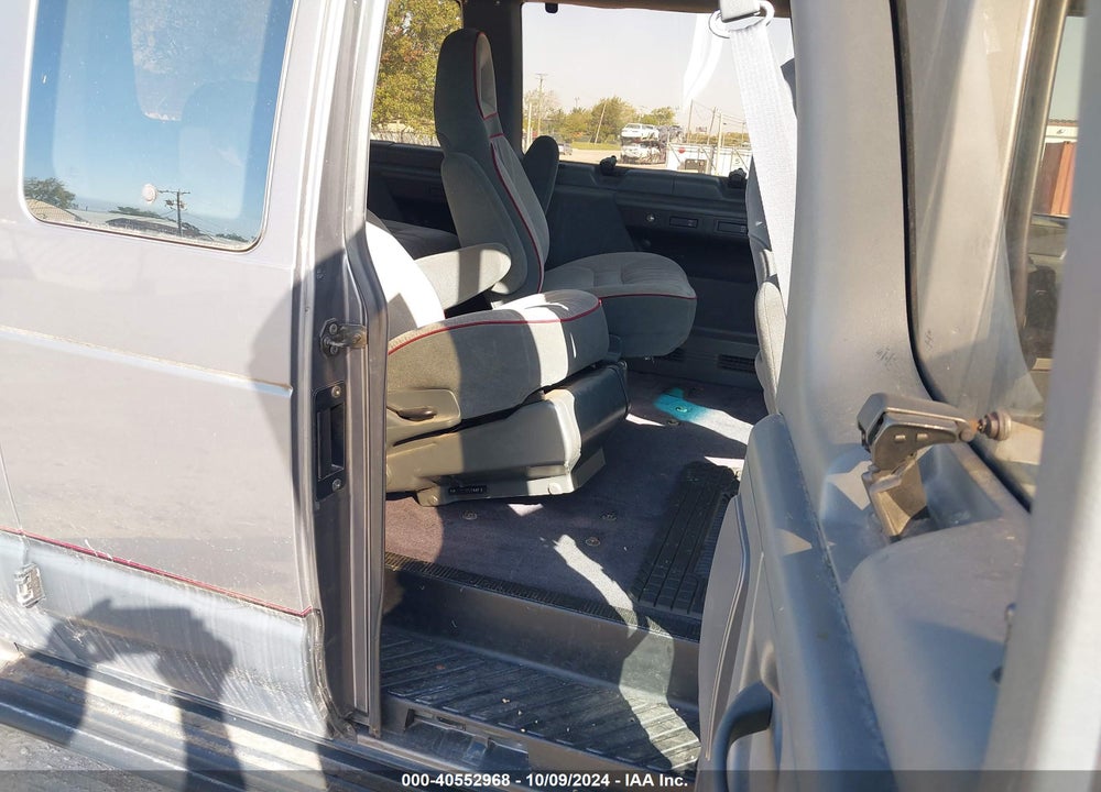 1995 FORD ECONOLINE E350 VIN: 1FMHE31G3SHA51431