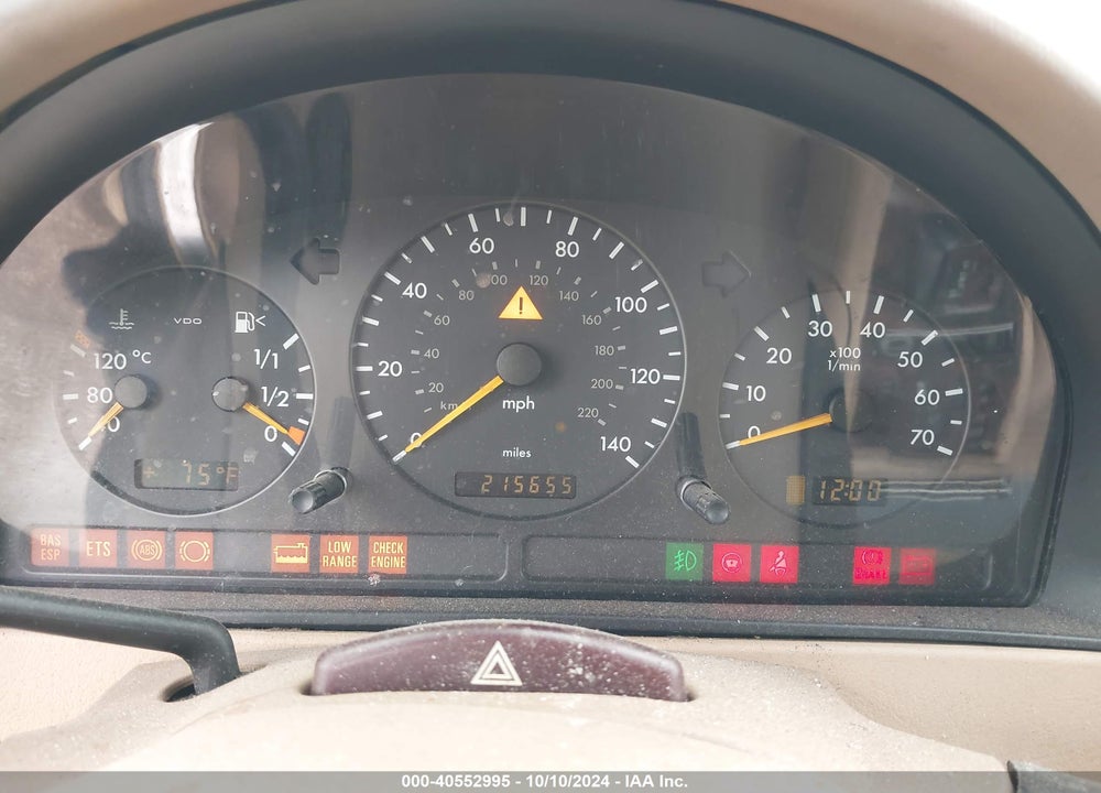 2000 MERCEDES-BENZ ML 320 VIN: 4JGAB54E3YA162773