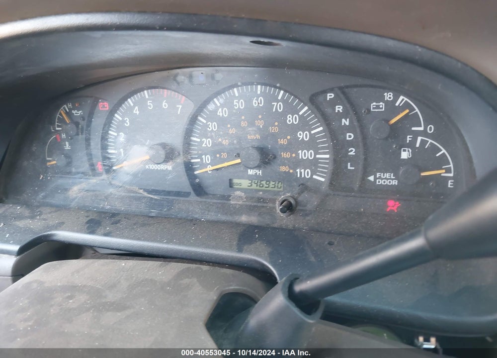 2003 TOYOTA TUNDRA SR5 V8 VIN: 5TBRT34143S435231