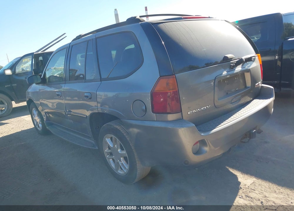 2007 GMC ENVOY DENALI VIN: 1GKET63M372102040