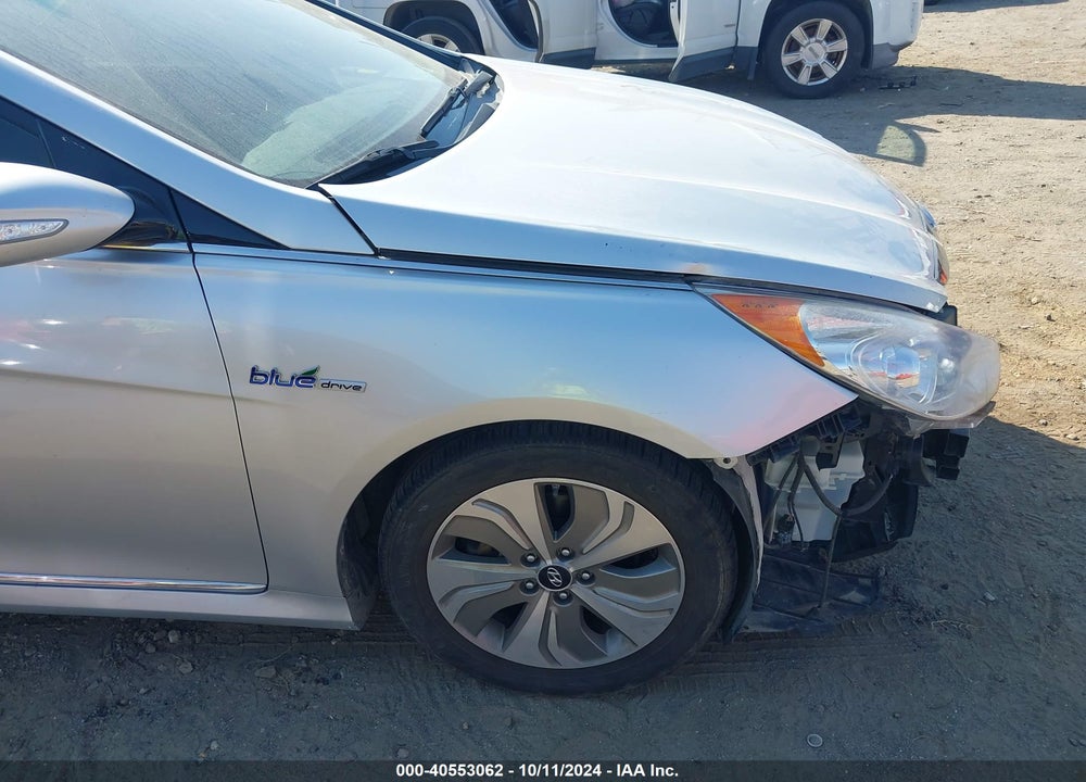 2014 HYUNDAI SONATA HYBRID LIMITED VIN: KMHEC4A41EA103026