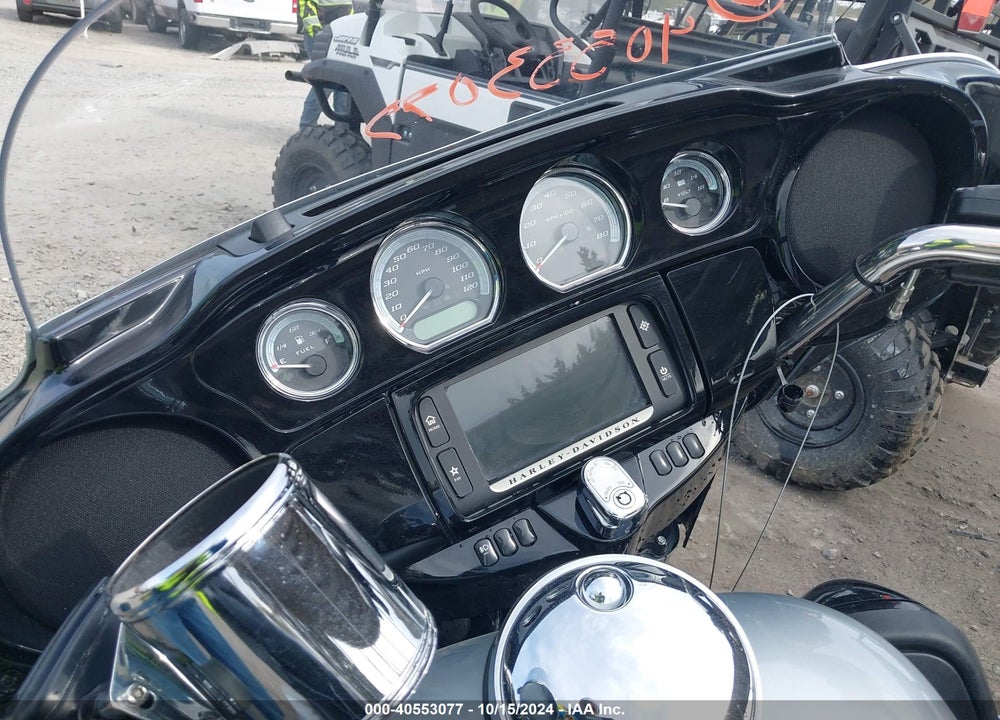 2015 HARLEY-DAVIDSON FLHTKL ULTRA LIMITED LOW VIN: 1HD1KKL10FB656659