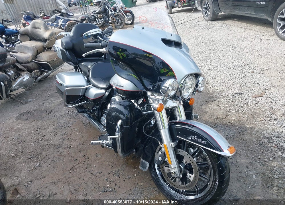 2015 HARLEY-DAVIDSON FLHTKL ULTRA LIMITED LOW VIN: 1HD1KKL10FB656659