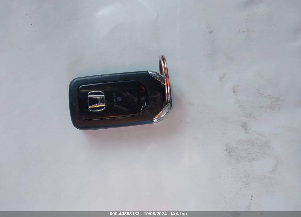 2015 HONDA ACCORD EX-L V-6 VIN: 1HGCR3F83FA000595