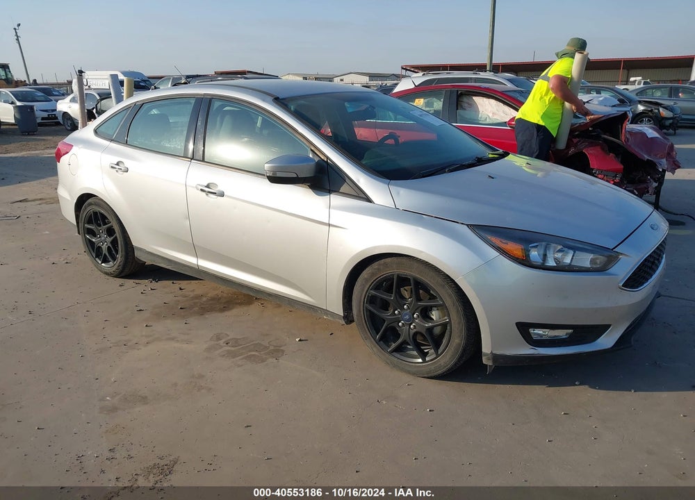 2016 FORD FOCUS SE VIN: 1FADP3F29GL267529
