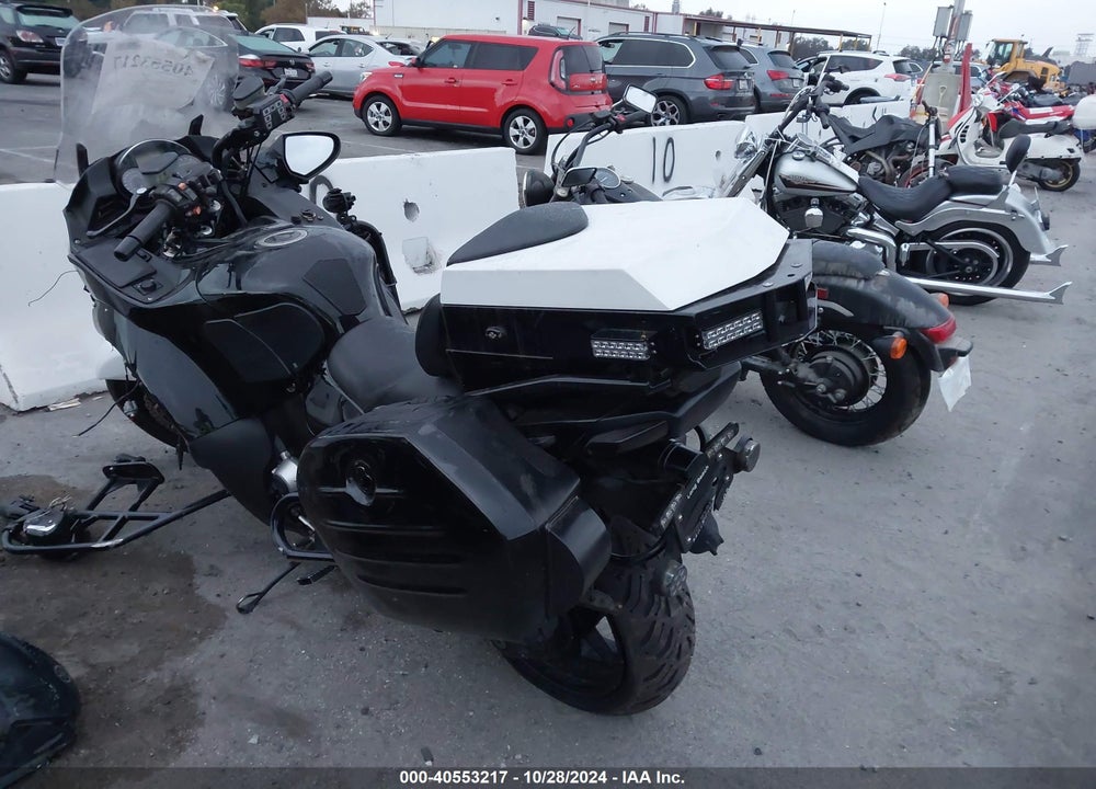 2011 KAWASAKI ZG1400 C VIN: JKBZGNC15BA009011