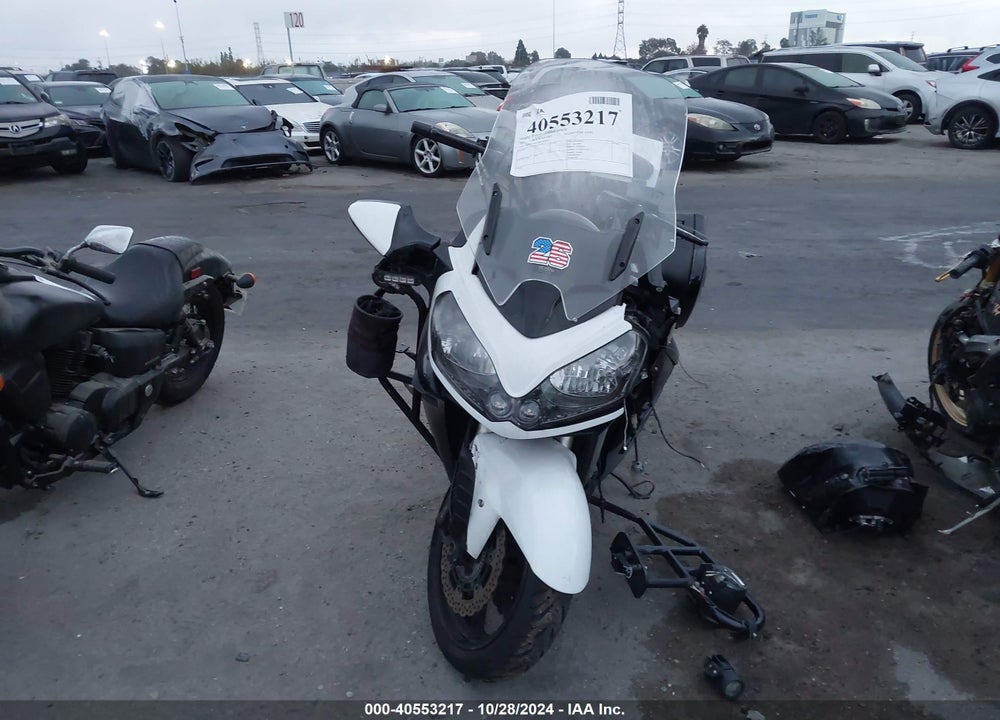 2011 KAWASAKI ZG1400 C VIN: JKBZGNC15BA009011