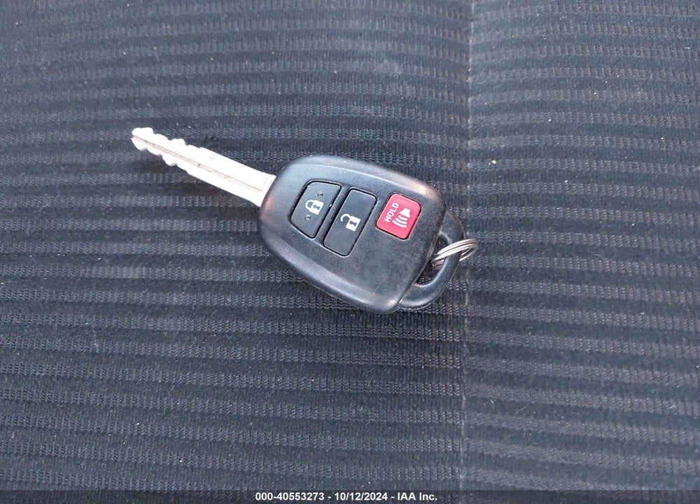 2016 TOYOTA RAV4 LE VIN: 2T3BFREV8GW514829