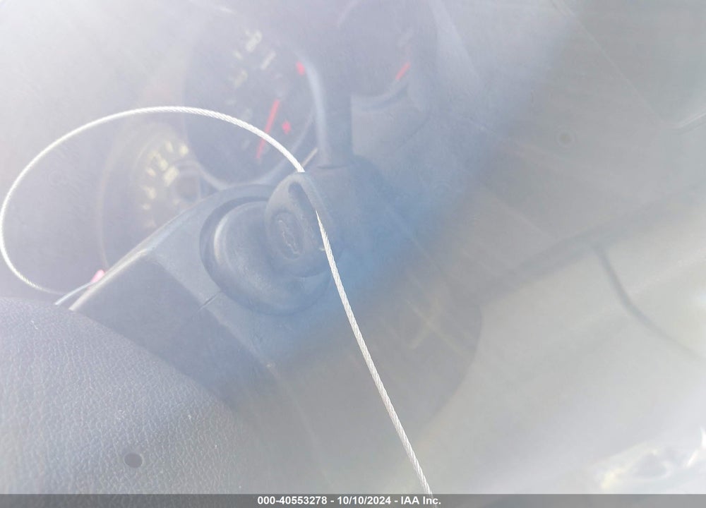 2011 CHEVROLET SILVERADO 1500 LS VIN: 1GCRCREA5BZ462220