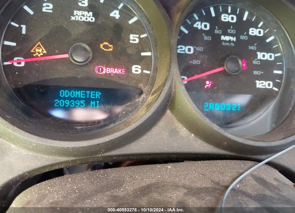 2011 CHEVROLET SILVERADO 1500 LS VIN: 1GCRCREA5BZ462220