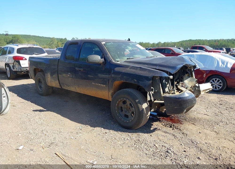 2011 CHEVROLET SILVERADO 1500 LS VIN: 1GCRCREA5BZ462220