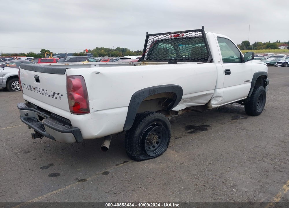 2003 CHEVROLET SILVERADO 2500HD WORK TRUCK VIN: 1GCHK24U53E337261