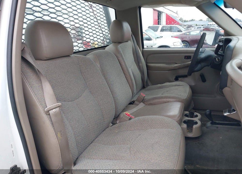 2003 CHEVROLET SILVERADO 2500HD WORK TRUCK VIN: 1GCHK24U53E337261