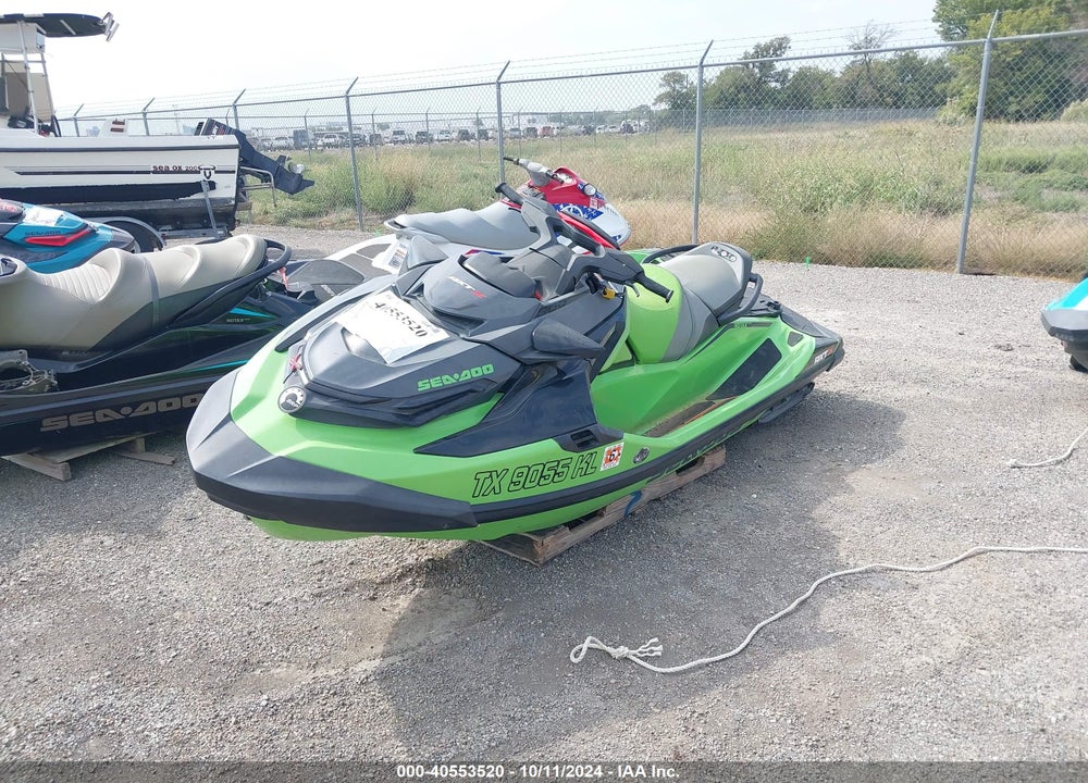 2020 SEA DOO RXT-300 VIN: YDV27828K920