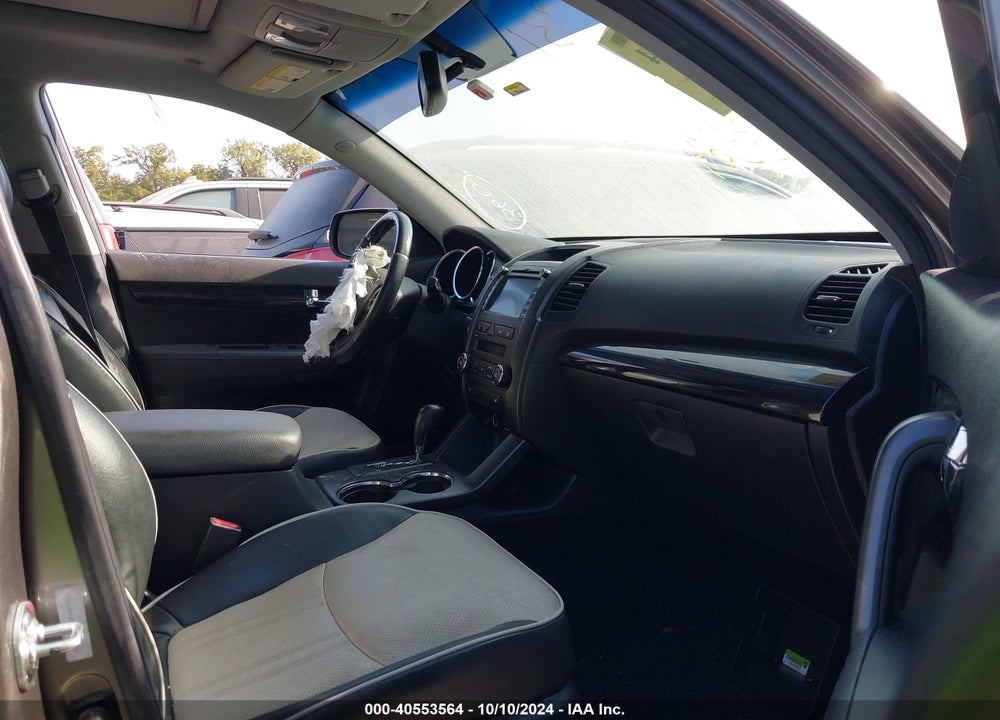 2013 KIA SORENTO SX VIN: 5XYKW4A25DG392486