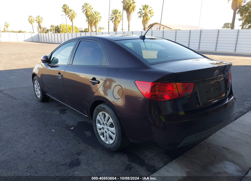 2011 KIA FORTE EX VIN: KNAFU4A2XB5448299