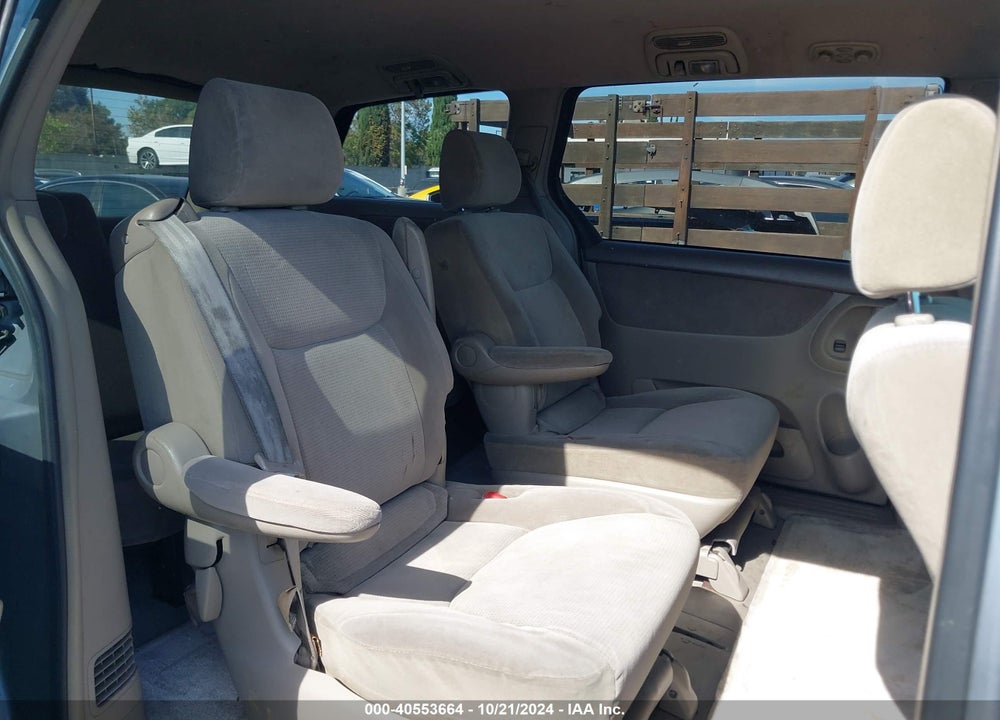 2004 TOYOTA SIENNA LE VIN: 5TDZA23C64S014221