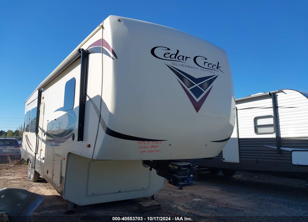 2019 FOREST RVR CEDAR CREE VIN: 4X4FCRJ26KS222565