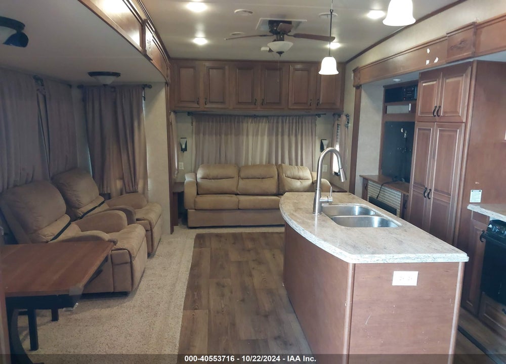 2014 OPEN RANGE 397FBS VIN: 5XMFE4229E5015564