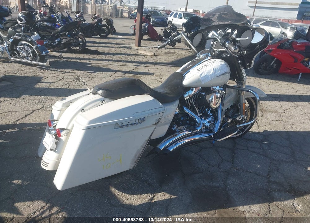 2014 HARLEY-DAVIDSON FLHXS STREET GLIDE SPECIAL VIN: 1HD1KRM17EB661282