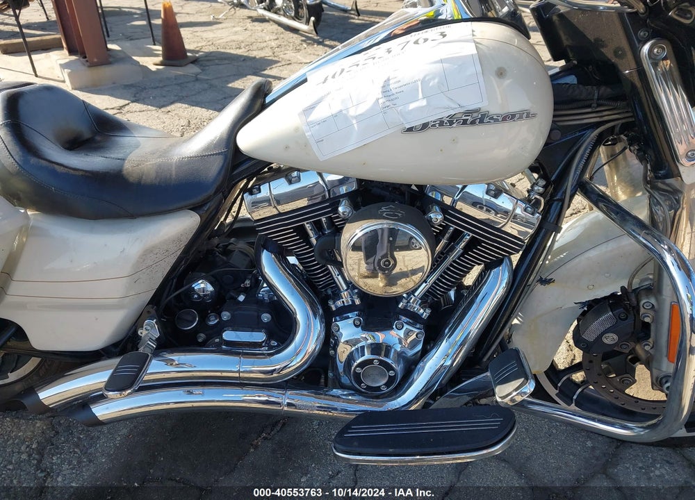 2014 HARLEY-DAVIDSON FLHXS STREET GLIDE SPECIAL VIN: 1HD1KRM17EB661282