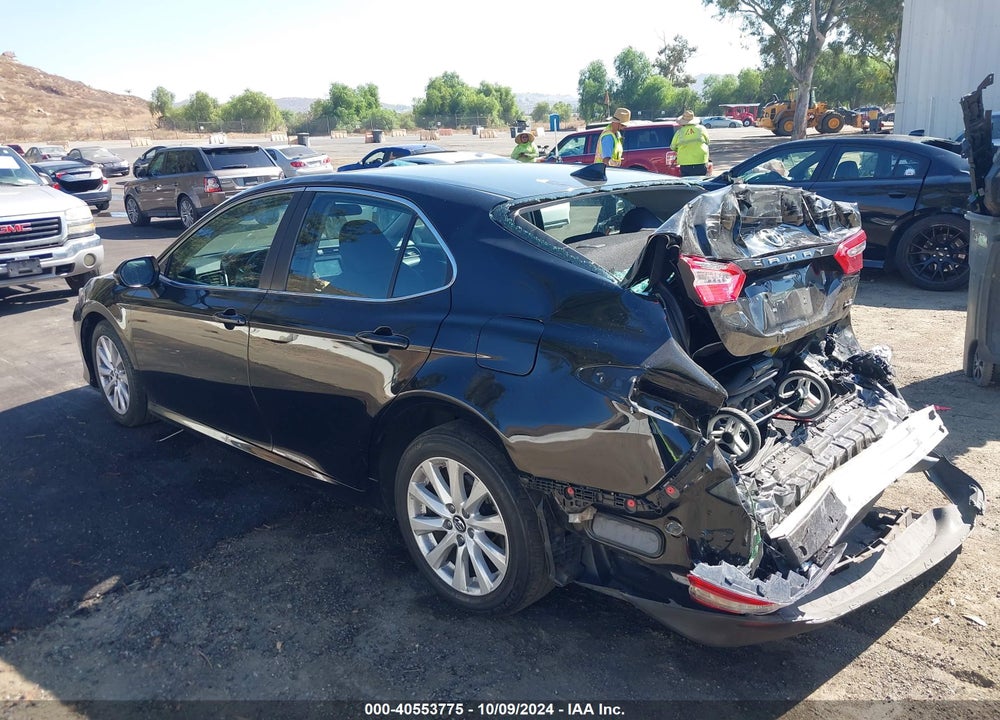 2019 TOYOTA CAMRY LE VIN: 4T1B11HK5KU714022