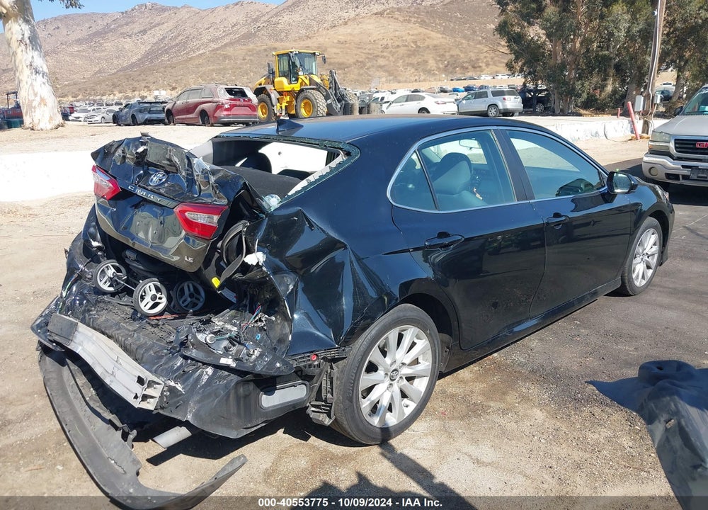 2019 TOYOTA CAMRY LE VIN: 4T1B11HK5KU714022