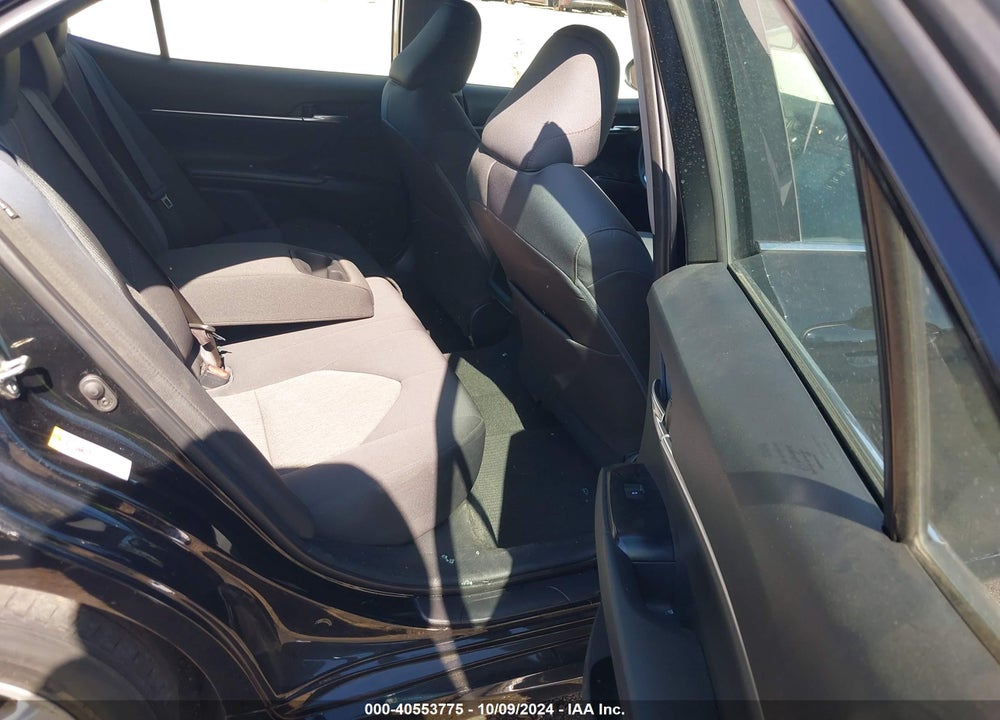 2019 TOYOTA CAMRY LE VIN: 4T1B11HK5KU714022