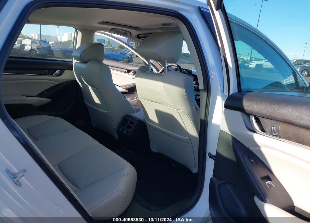 2022 HONDA ACCORD HYBRID TOURING VIN: 1HGCV3F95NA029275