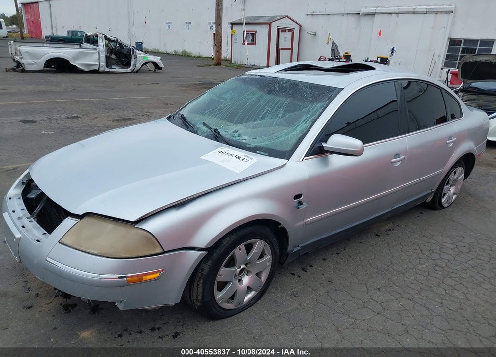 2002 VOLKSWAGEN PASSAT GLX VIN: WVWRH63BX2P306388