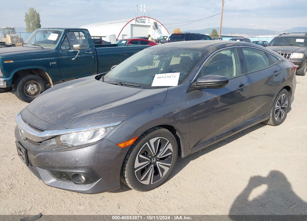 2018 HONDA CIVIC EX-L VIN: JHMFC1F81JX034038