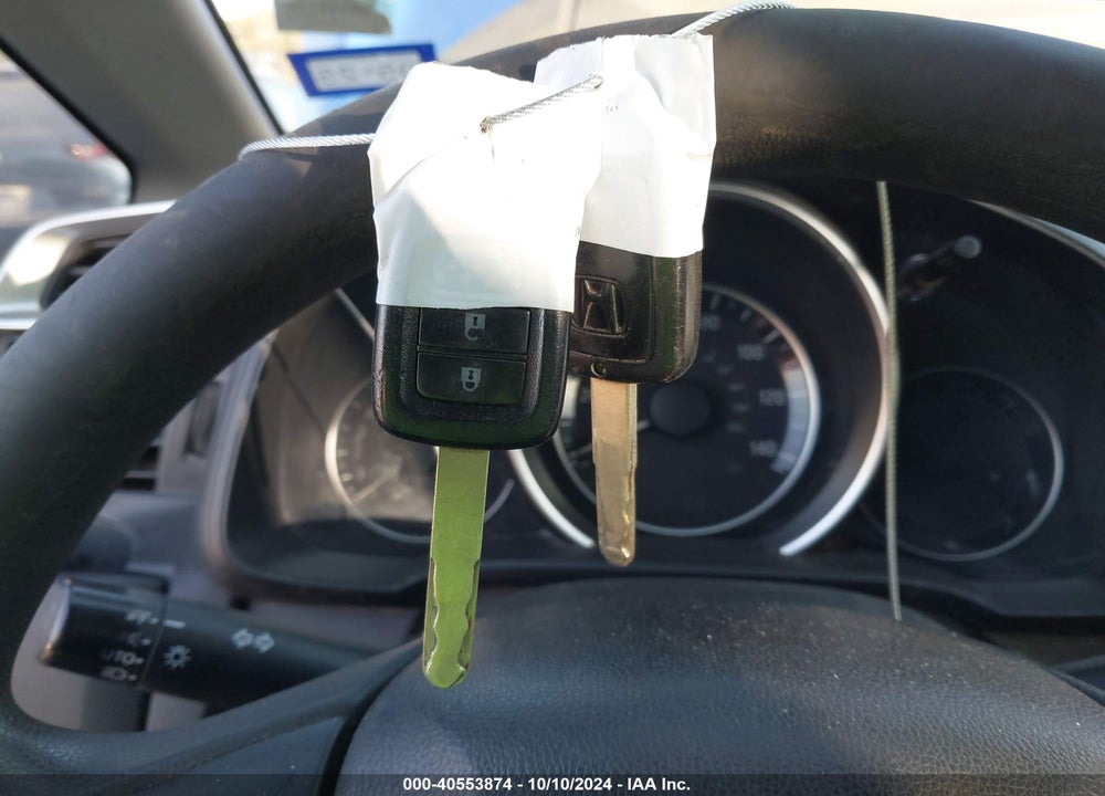 2017 HONDA FIT LX VIN: 3HGGK5H51HM705616